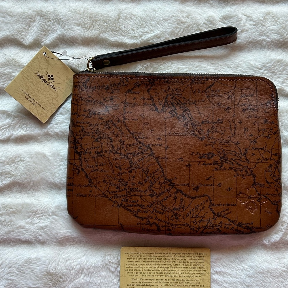 NWT Patricia Nash Signature Map Cassini Wristlet Riot Rust OS